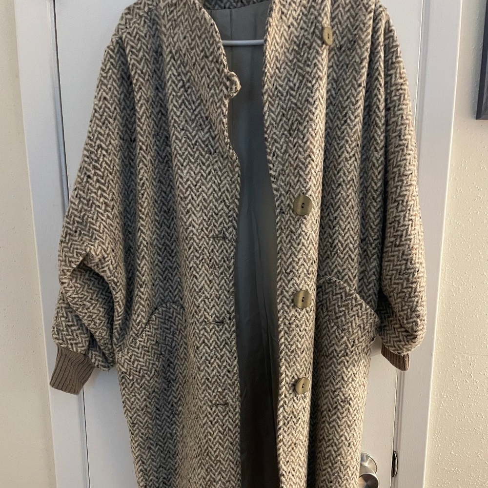 Vintage 1980’s Wool Coat Size Large